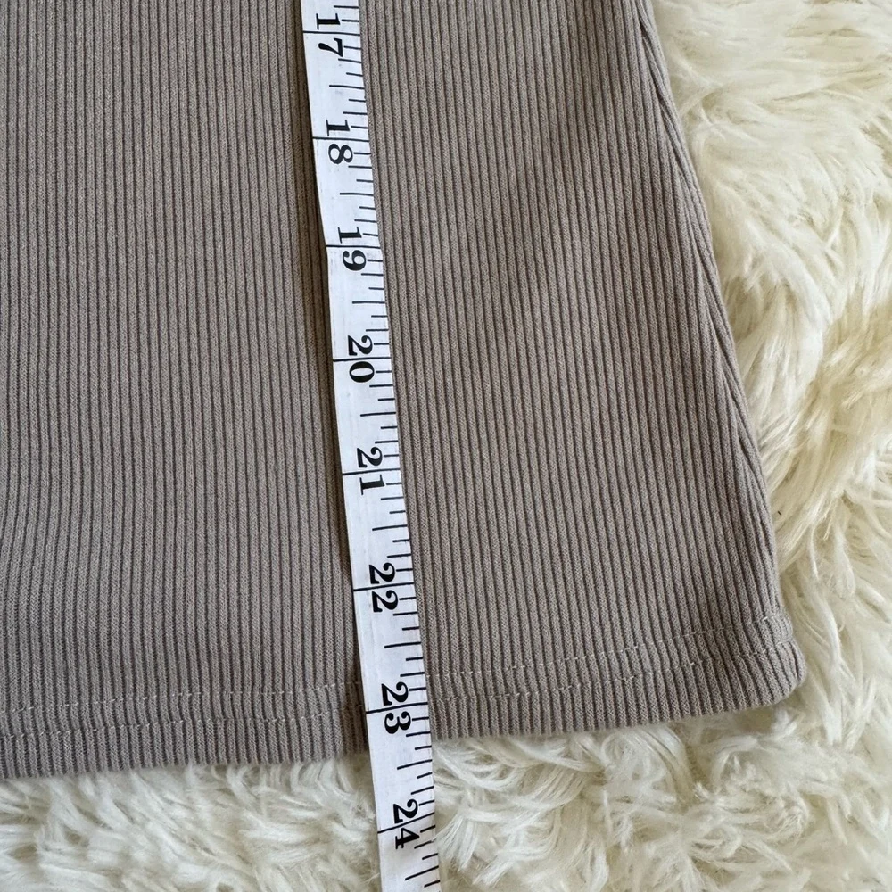 Mod Ref Rhea Tank NWT - Picture 7 of 7